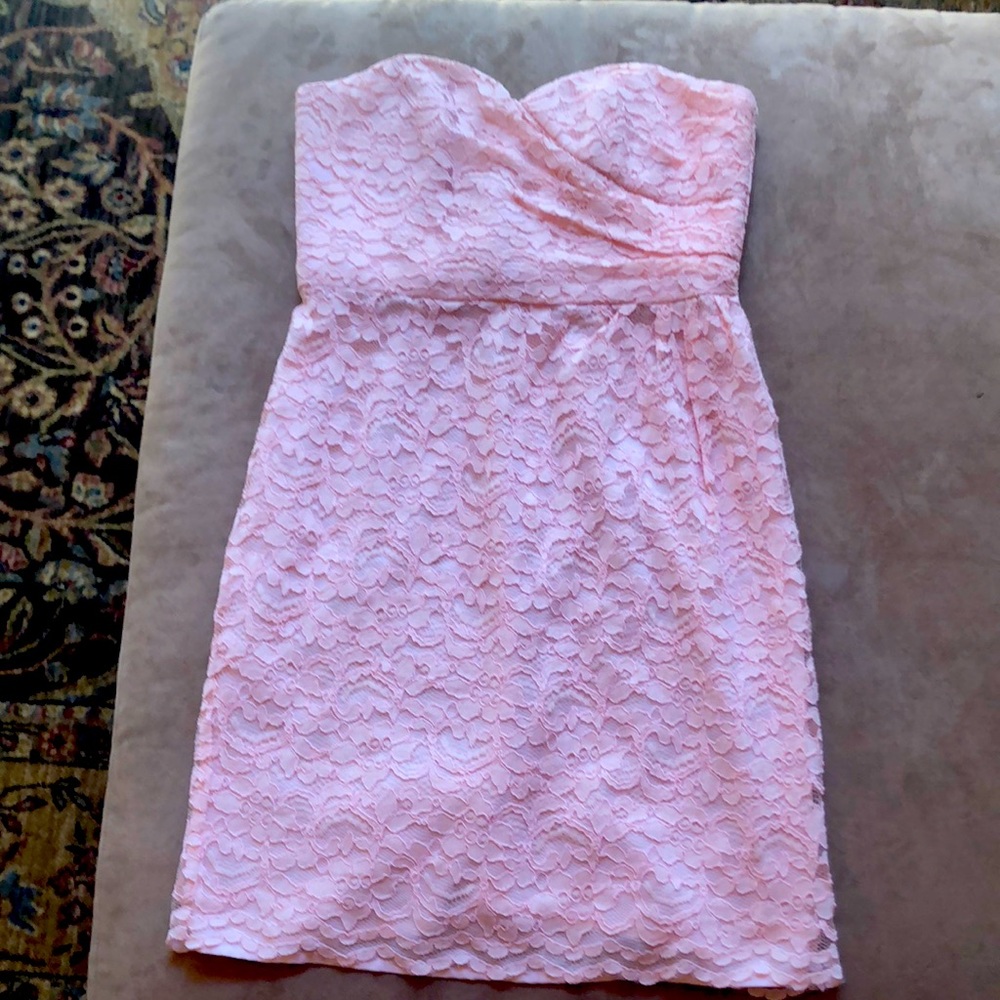 Sweetheart neckline size 8 David’s bridal bridesmaid dress